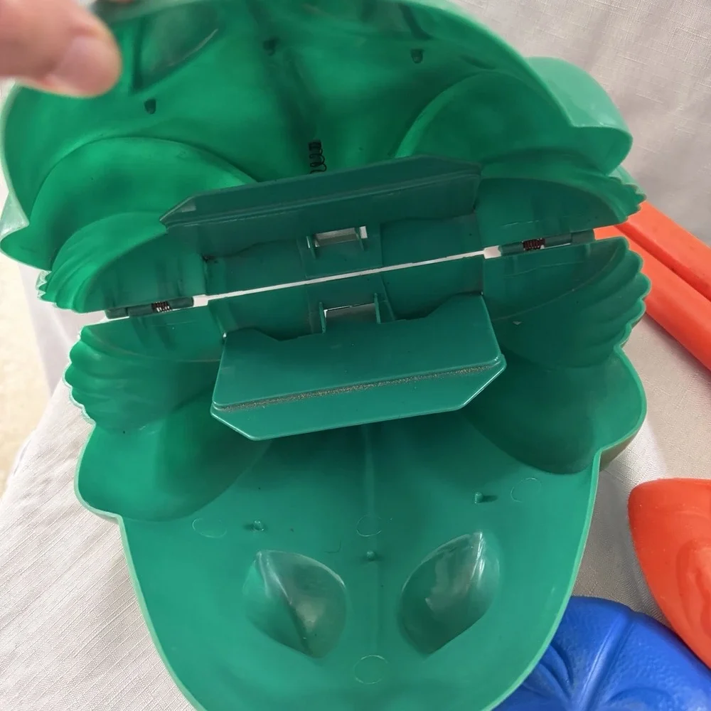 Bop The Beetle Game Snap Shut Trap‎ Frog Vintage 1962 Ideal Toy No Box